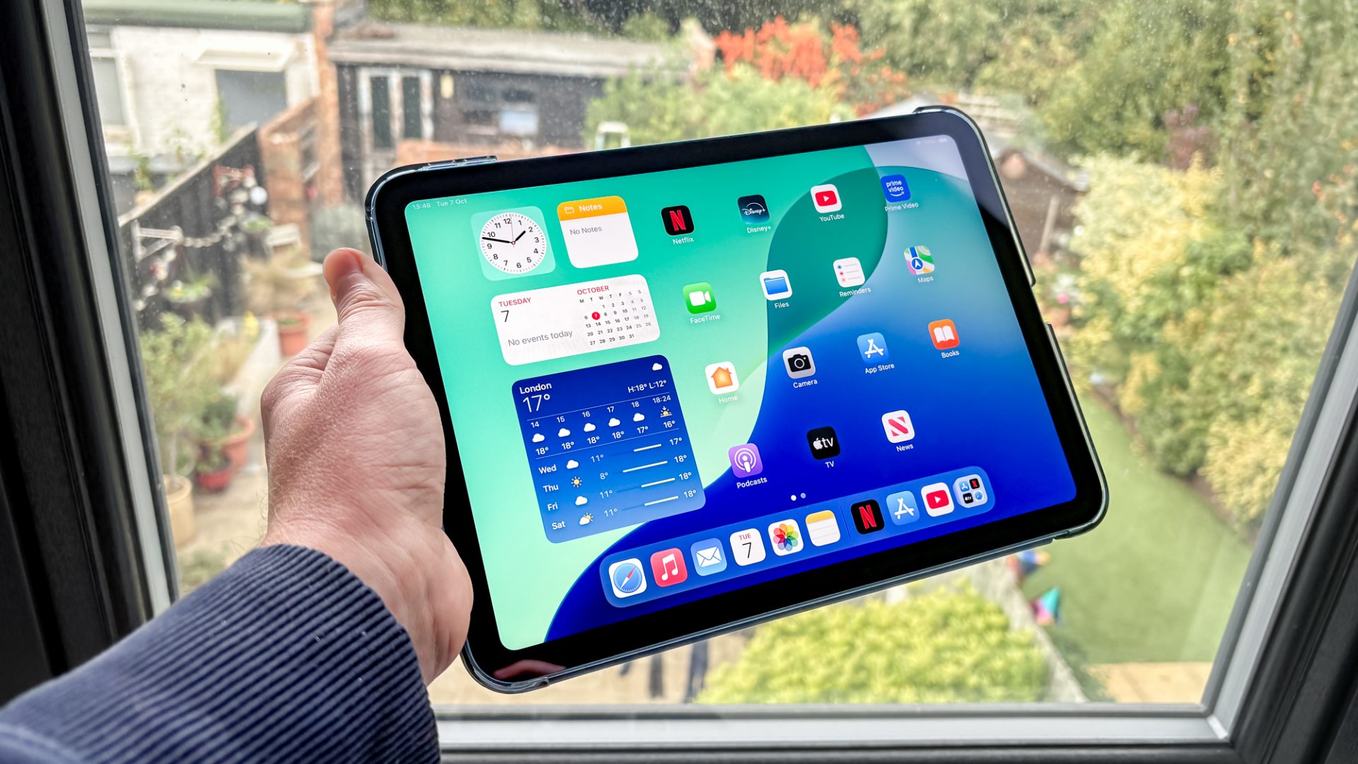 Лучшие iPad для детей в 2026 году: варианты для школы и путешествий картинка Лучшие iPad для детей в 2026 году: рейтинг | DGL.RU