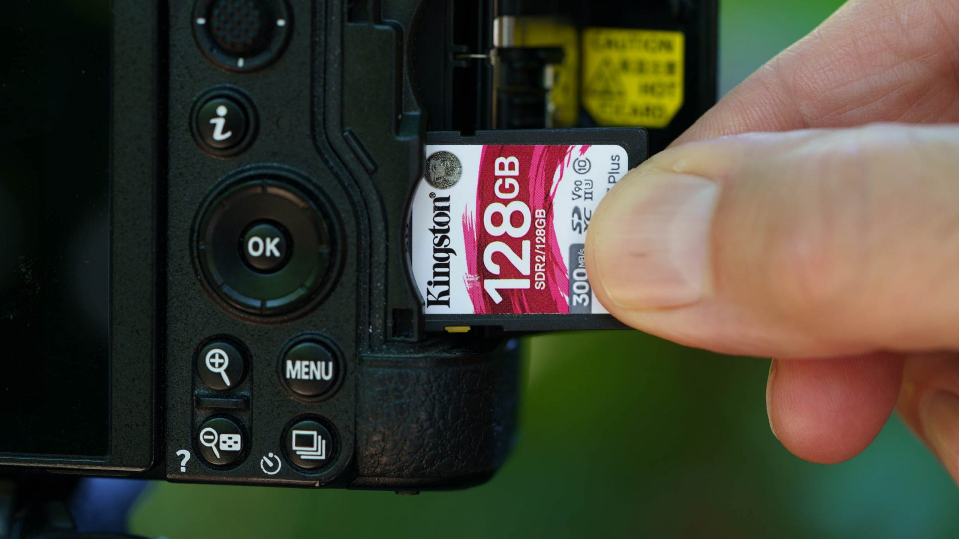 Лучшие карты памяти для камеры в 2026 году: рейтинг SD, microSD, CFexpress и CF картинка Лучшие карты памяти для камеры в 2026 | DGL.RU