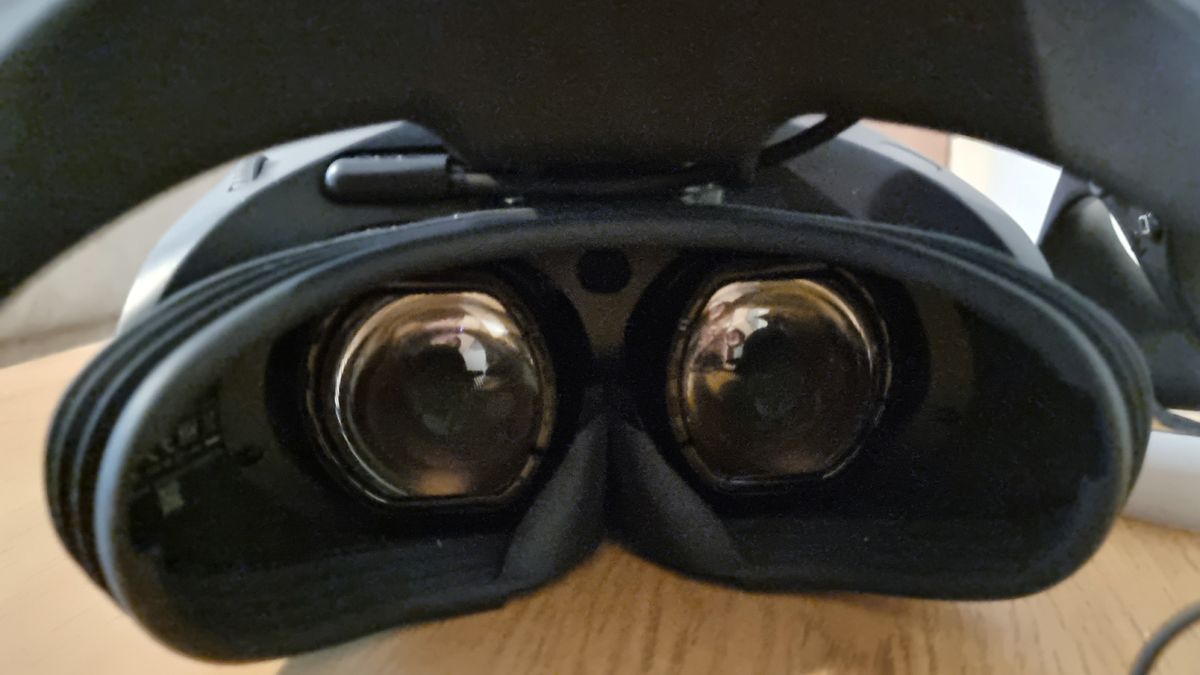 Лучшие VR-гарнитуры 2026 года: актуальные шлемы виртуальной реальности от Apple, Meta и Sony картинка Лучшие VR-гарнитуры 2026 года: гид по выбору | DGL.RU