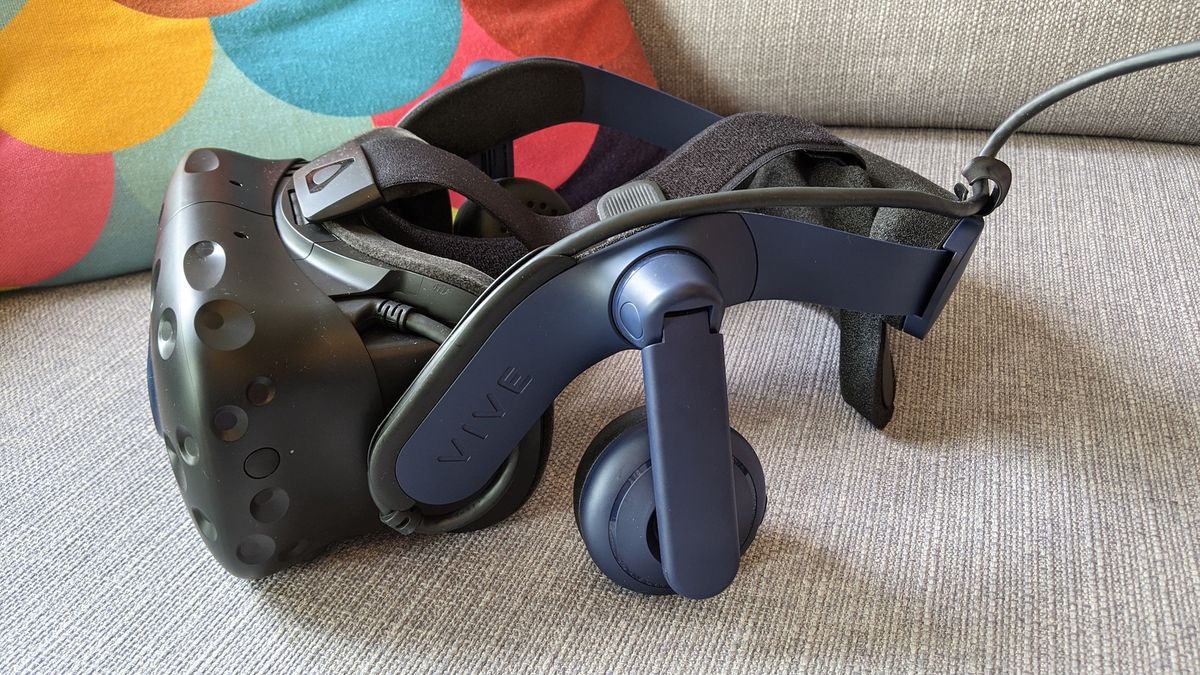 Лучшие VR-гарнитуры 2026 года: актуальные шлемы виртуальной реальности от Apple, Meta и Sony картинка Лучшие VR-гарнитуры 2026 года: гид по выбору | DGL.RU