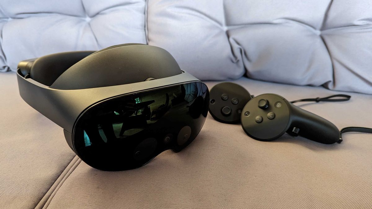 Лучшие VR-гарнитуры 2026 года: актуальные шлемы виртуальной реальности от Apple, Meta и Sony картинка Лучшие VR-гарнитуры 2026 года: гид по выбору | DGL.RU