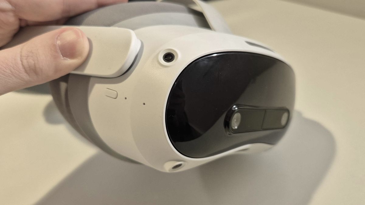 Лучшие VR-гарнитуры 2026 года: актуальные шлемы виртуальной реальности от Apple, Meta и Sony картинка Лучшие VR-гарнитуры 2026 года: гид по выбору | DGL.RU