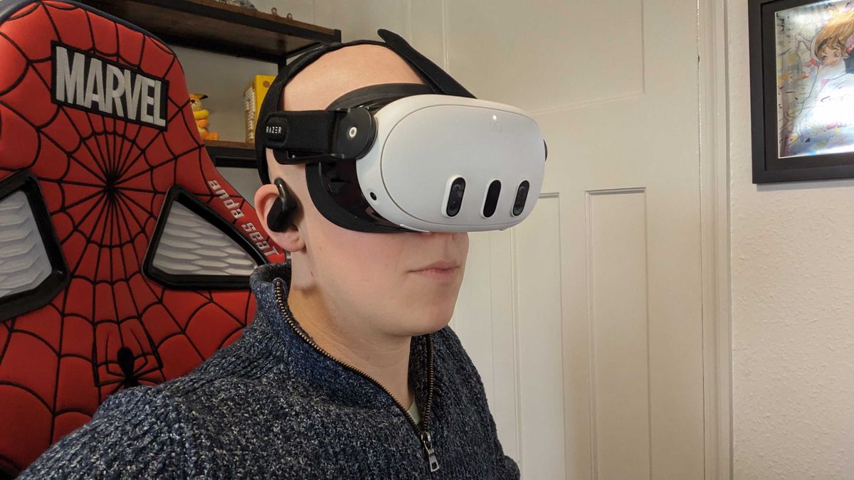 Лучшие VR-гарнитуры 2026 года: актуальные шлемы виртуальной реальности от Apple, Meta и Sony картинка Лучшие VR-гарнитуры 2026 года: гид по выбору | DGL.RU
