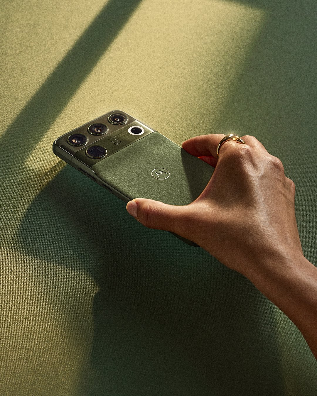 Смартфон Motorola Signature 27: дата анонса | DGL.RU