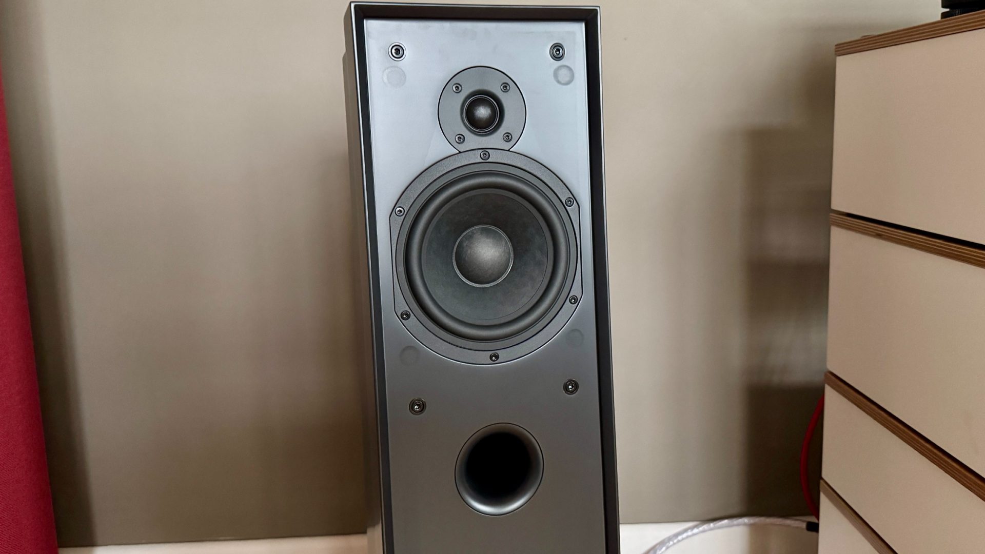 Обзор Ruark Audio Talisman-R - безупречный дизайн и звук для эстетов картинка Обзор Ruark Audio Talisman-R - безупречный дизайн и звук для эстетов фото