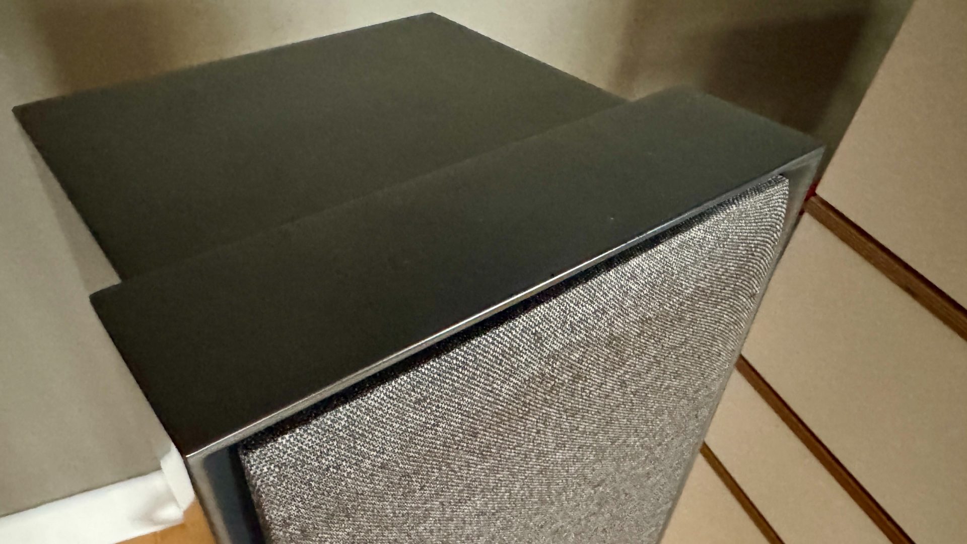 Обзор Ruark Audio Talisman-R - безупречный дизайн и звук для эстетов картинка Обзор Ruark Audio Talisman-R - безупречный дизайн и звук для эстетов фото