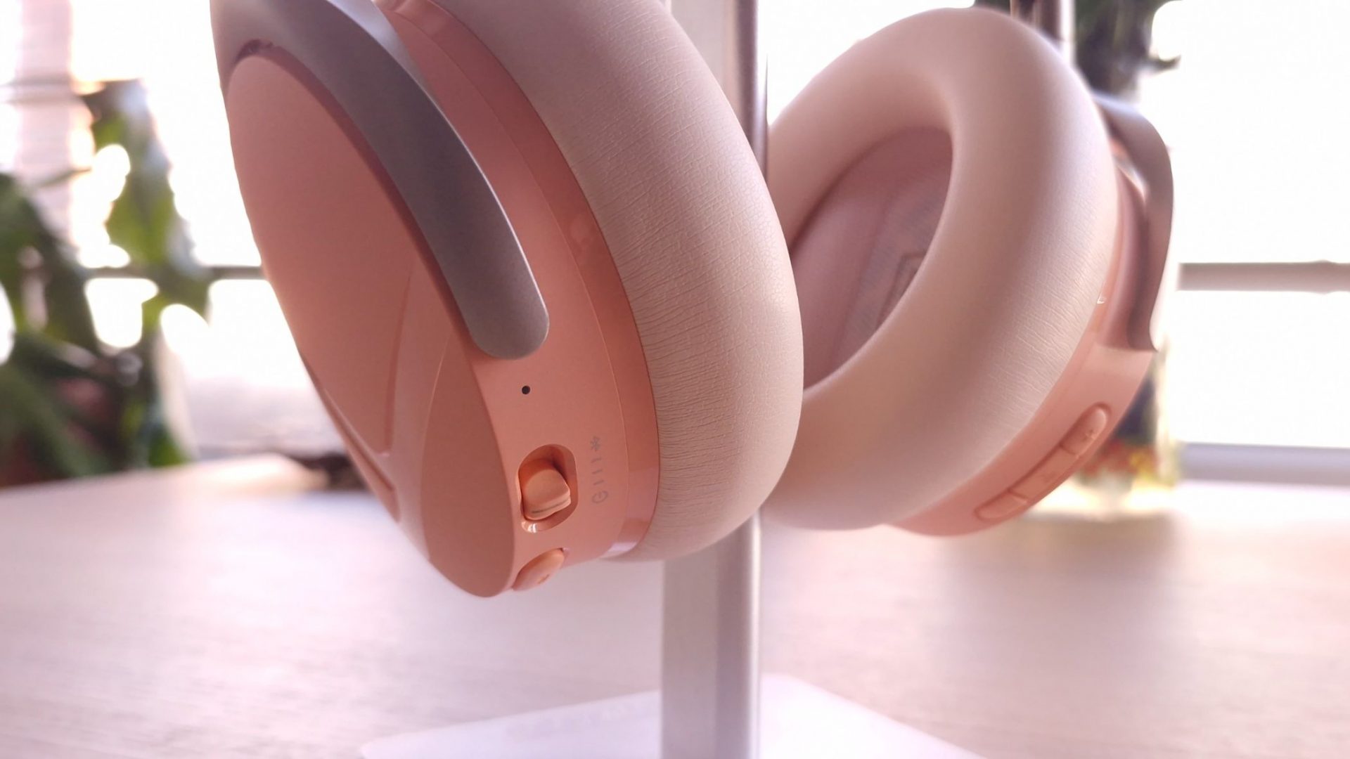 Обзор Beyerdynamic Aventho Y - блеклый звук портит все впечатление картинка Наушники Beyerdynamic Aventho Y: обзор и тест | DGL.RU