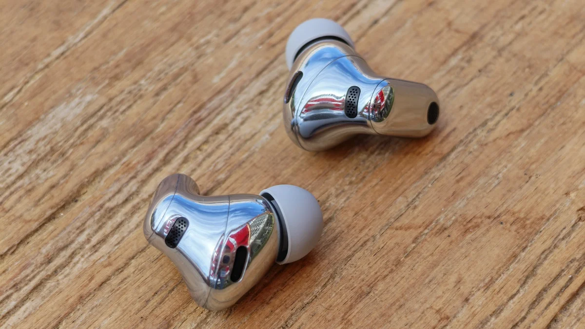 Обзор Huawei FreeBuds Neo: стиль и надежное шумоподавление