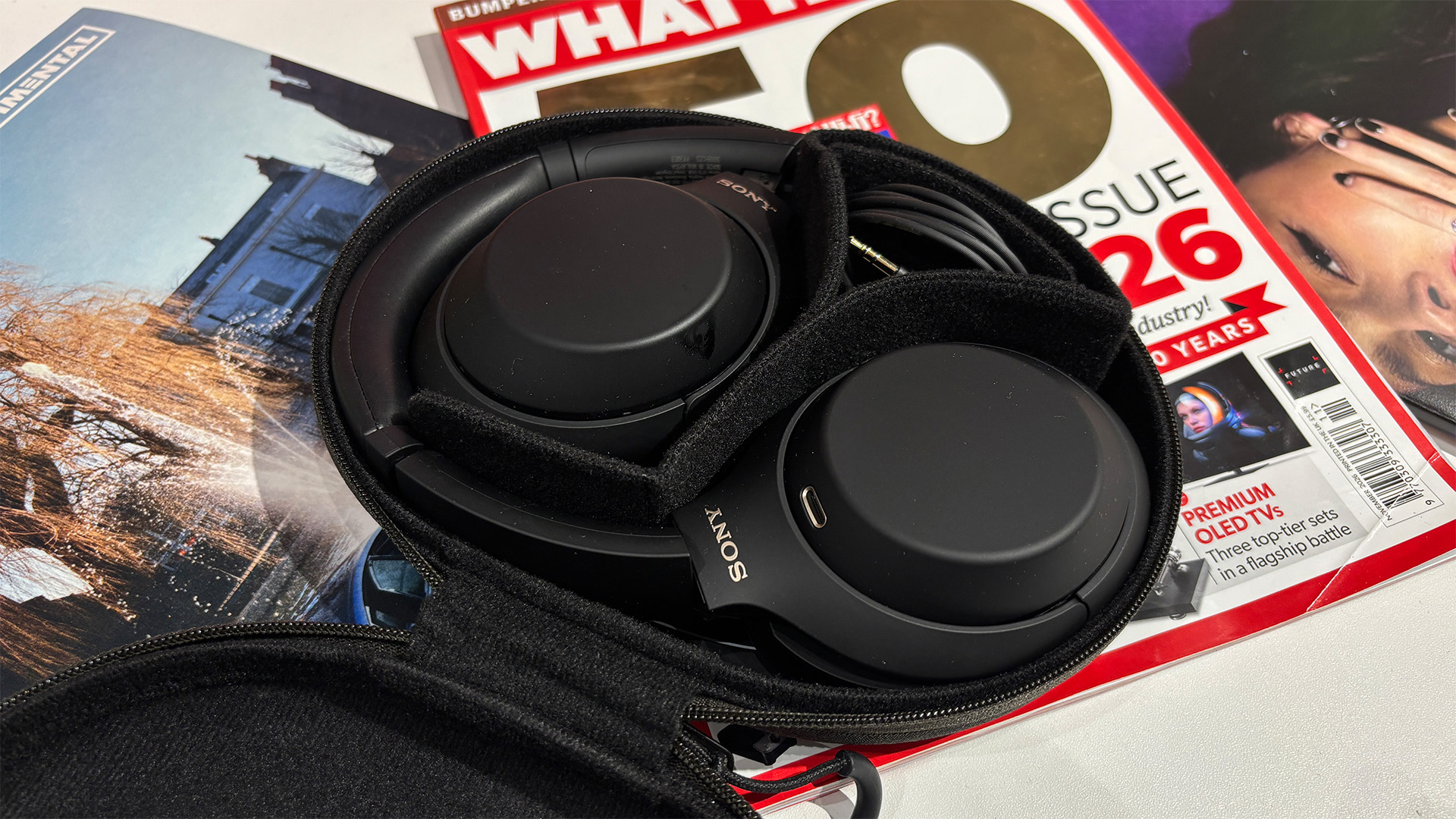 Обзор Sony WH-1000XM4C - бас глубокий, ритм цепляет картинка Наушники Sony WH-1000XM4C: тест звука и ANC | DGL.RU