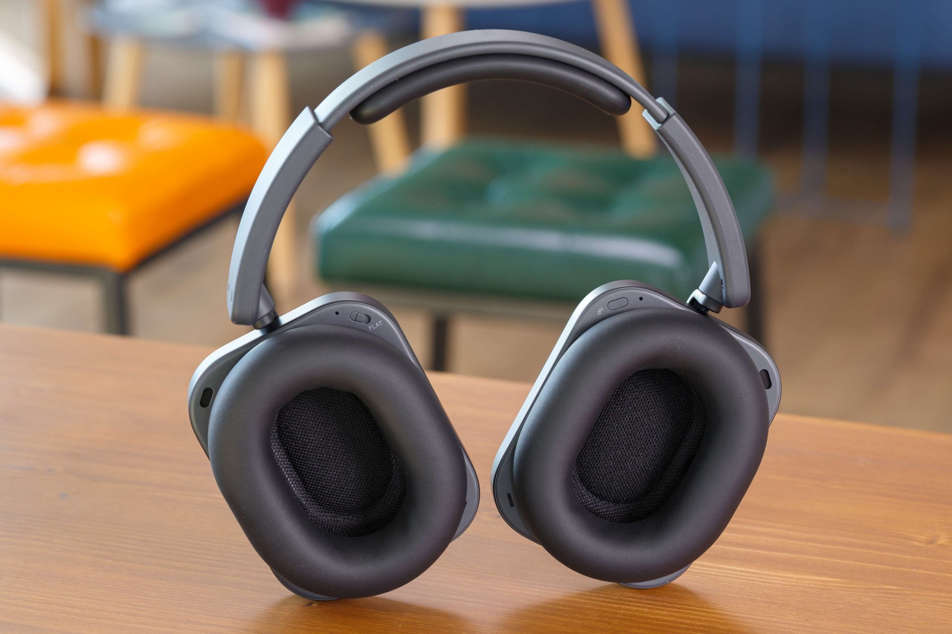 Nothing представила полноразмерные наушники Headphone (1) Pro с титановым оголовьем и драйверами xMEMS картинка Наушники Nothing Headphone (1) Pro: обзор | DGL.RU