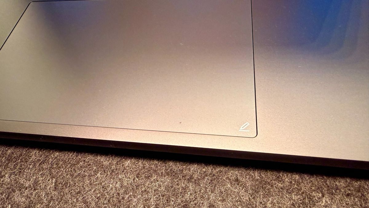 Обзор Lenovo Yoga Pro 9i Gen 11 Aura Edition - творческая студия в рюкзаке картинка Ноутбук Lenovo Yoga Pro 9i: OLED и мощь | DGL.RU