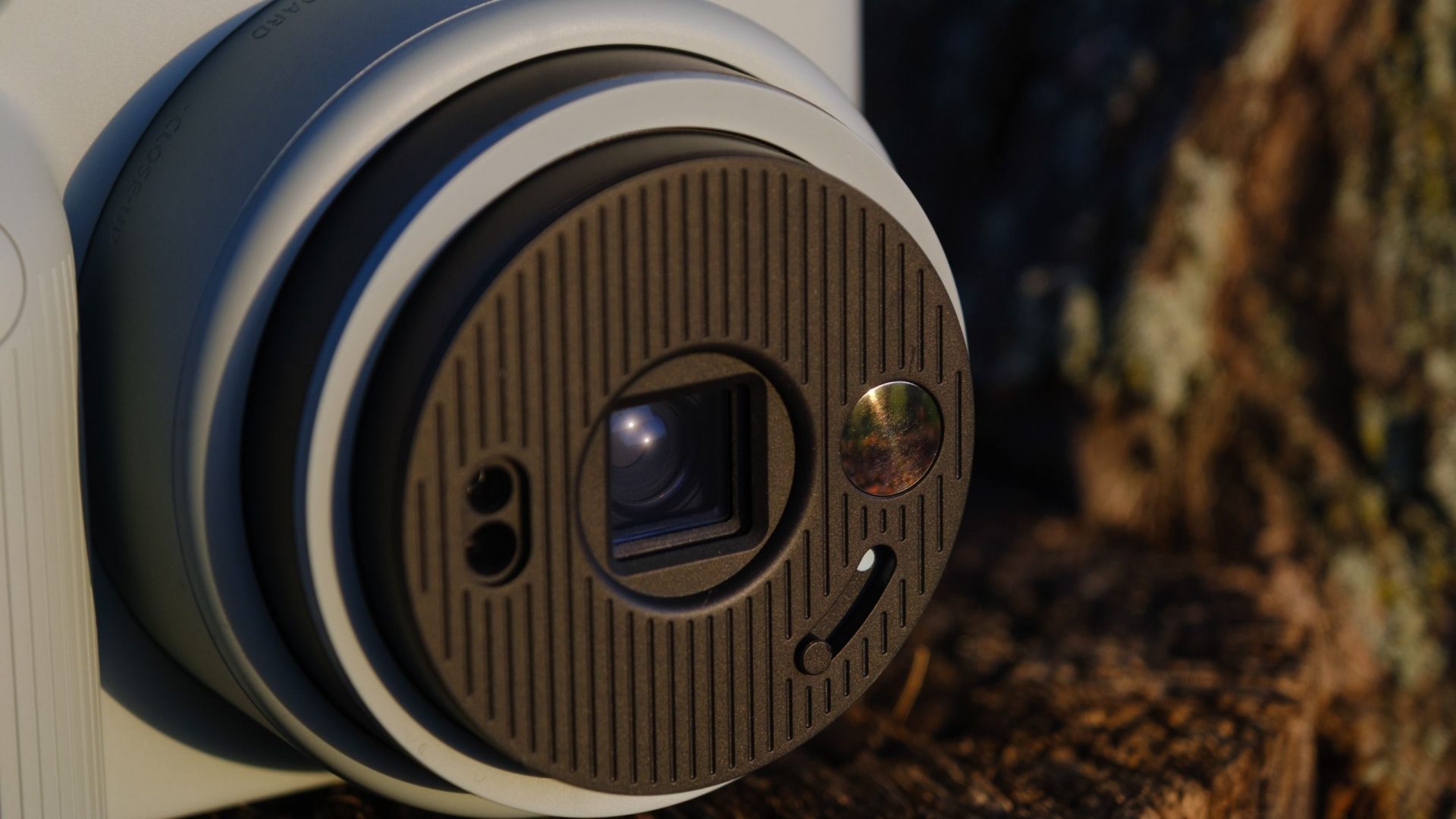 Обзор Fujifilm Instax Square 2: особенности квадратной камеры моментальной печати картинка Обзор Fujifilm Instax Square 2: плюсы и минусы | DGL.RU