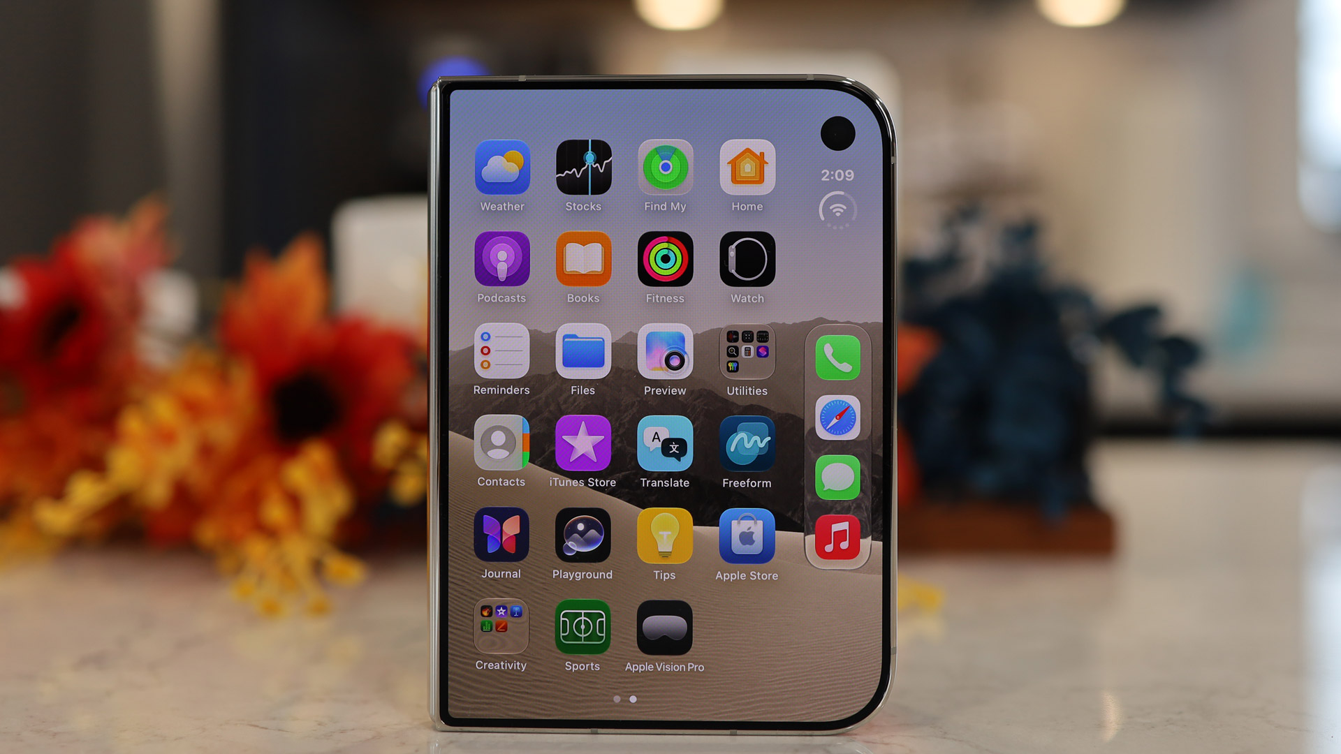 Обзор Apple iPhone Duo - ожидание того стоило картинка Обзор iPhone Duo: первый блин не комом | DGL.RU
