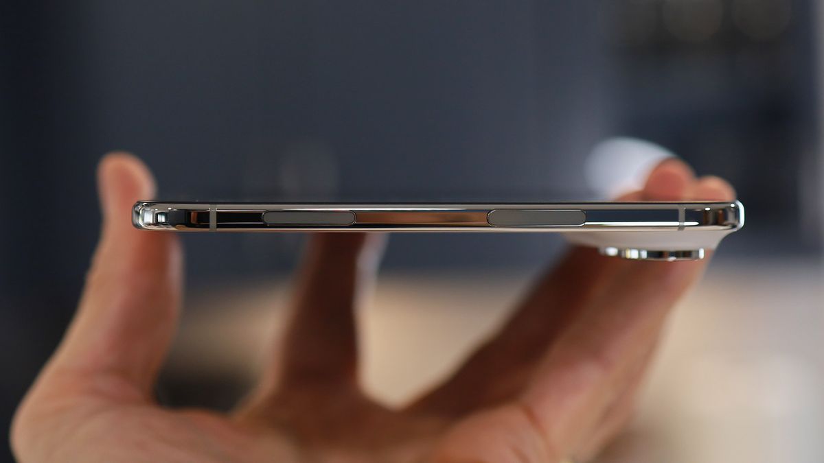Обзор Apple iPhone Duo - ожидание того стоило картинка Обзор iPhone Duo: первый блин не комом | DGL.RU