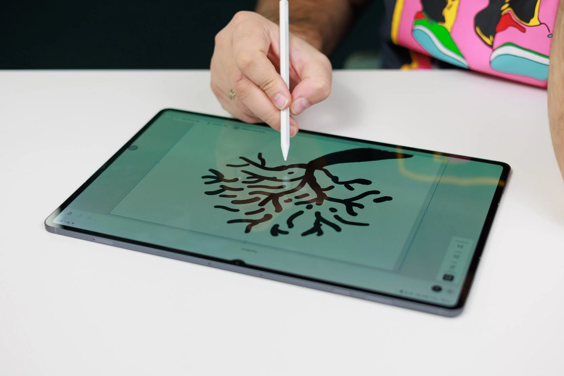 Обзор Samsung Galaxy Tab S12 Ultra: сомнительная переплата картинка Обзор Samsung Galaxy Tab S12 Ultra: без прорыва | DGL.RU
