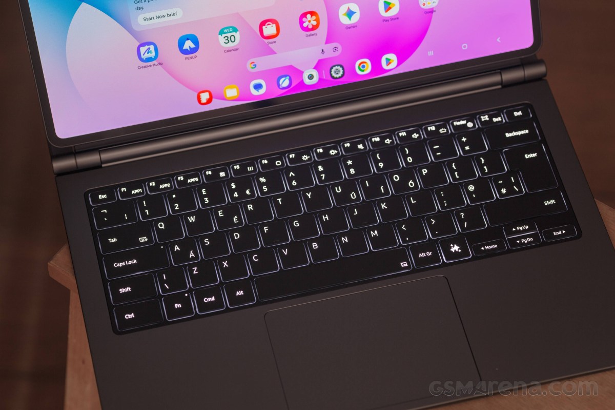 Обзор Samsung Galaxy Tab S12 Ultra: сомнительная переплата картинка Обзор Samsung Galaxy Tab S12 Ultra: без прорыва | DGL.RU