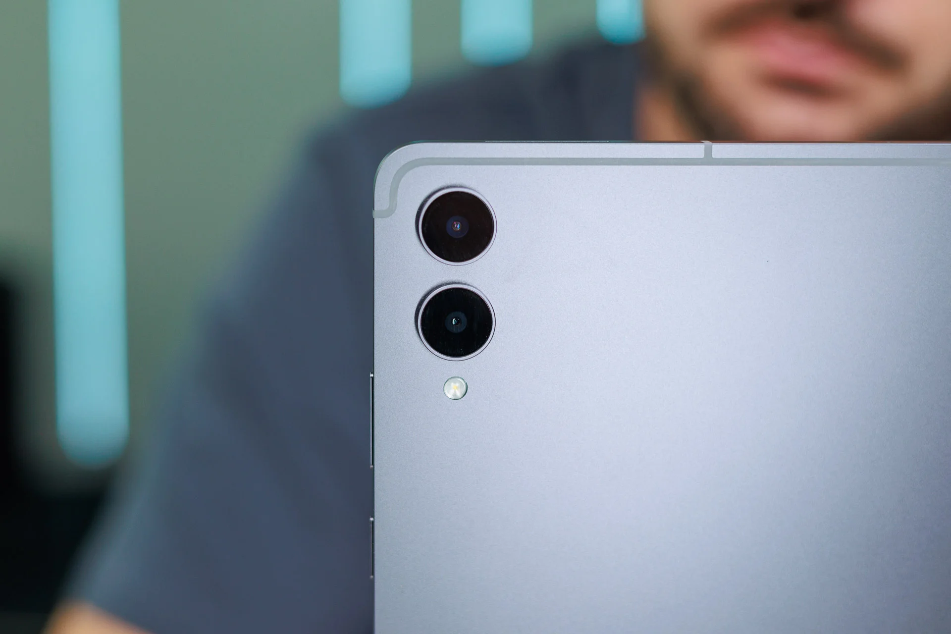 Обзор Samsung Galaxy Tab S12 Ultra: сомнительная переплата картинка Обзор Samsung Galaxy Tab S12 Ultra: без прорыва | DGL.RU