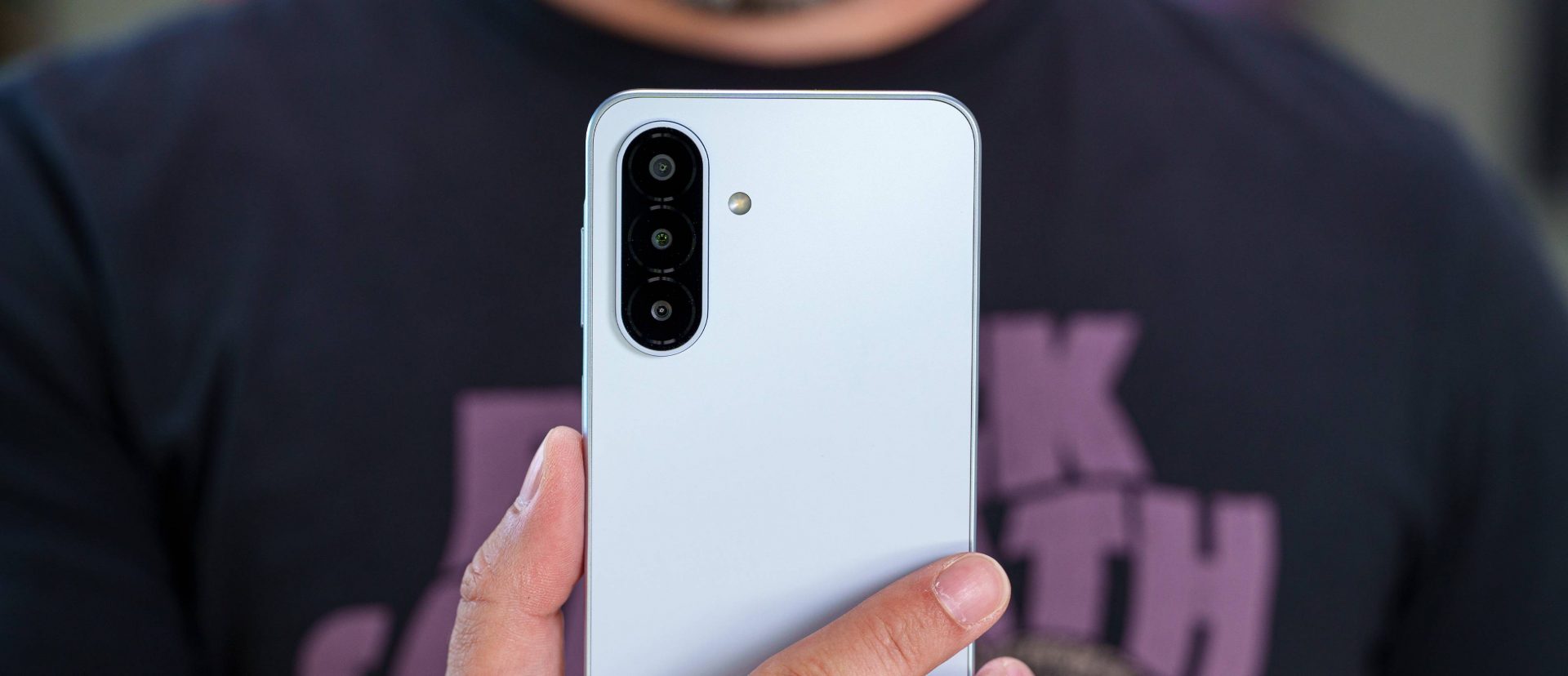 Обзор смартфона Samsung Galaxy A18 4G: возможности чипсета Exynos 1610 и компромиссы бюджетной линейки