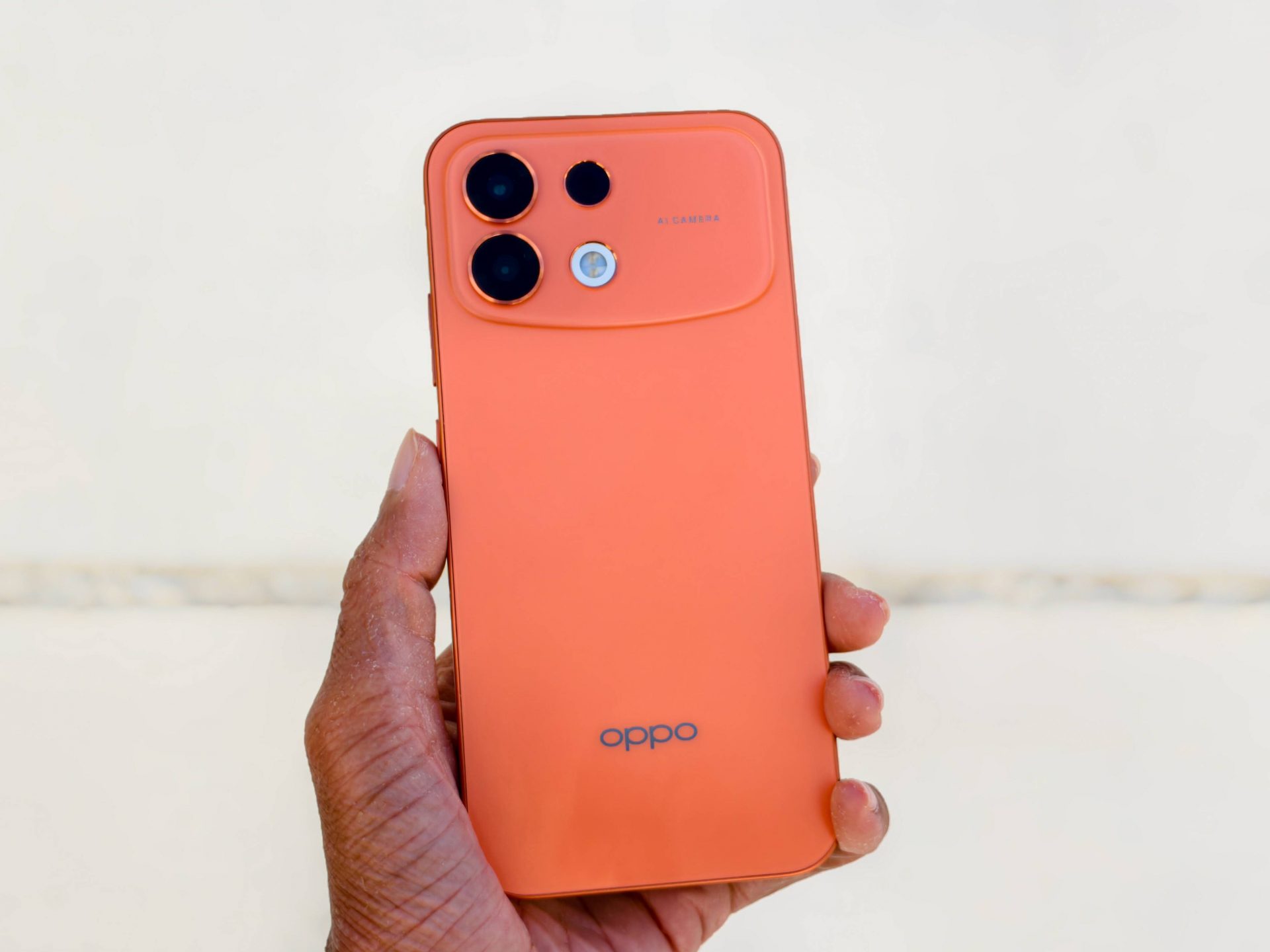 Первый взгляд на смартфон Oppo F35 Pro с аккумулятором на 8000 мАч картинка Смартфон Oppo F35 Pro с аккумулятором 8000 мАч | DGL.RU