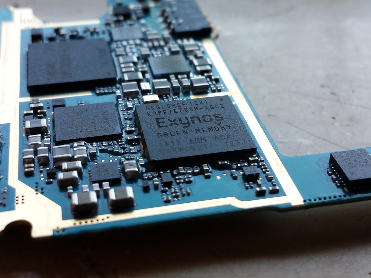 Samsung Galaxy S27: новые подробности о чипсете Qualcomm, возможном появлении DC Dimming и серьёзной ошибке, которую Samsung может не успеть исправить картинка Samsung Galaxy S27, возможно, наконец-то представит функцию регулировки яркости
