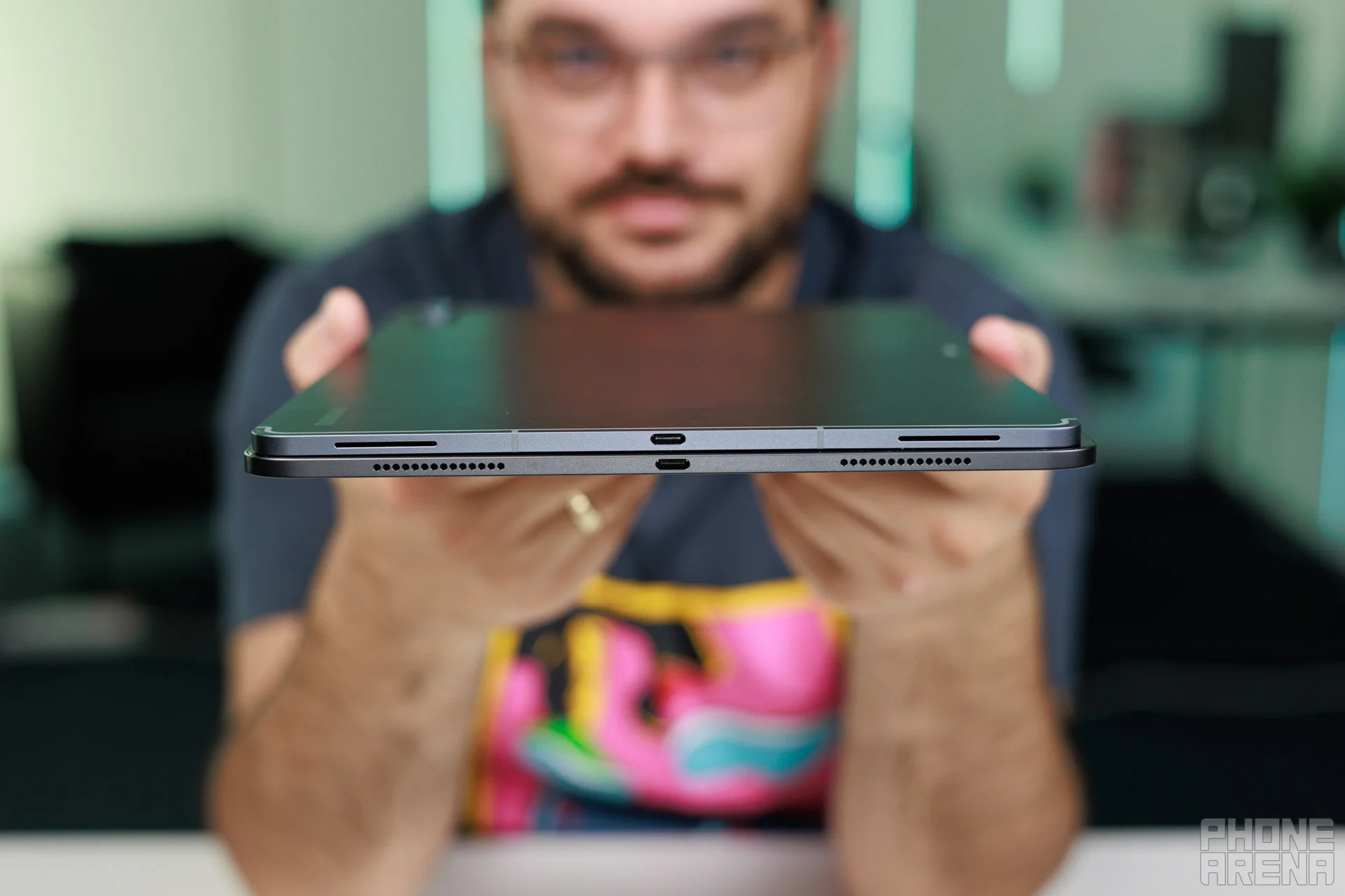 Samsung Galaxy Tab S12 Ultra против Apple iPad Pro M5 13 дюймов: что выбрать картинка Samsung Galaxy Tab S12 Ultra против iPad Pro M5 | DGL.RU