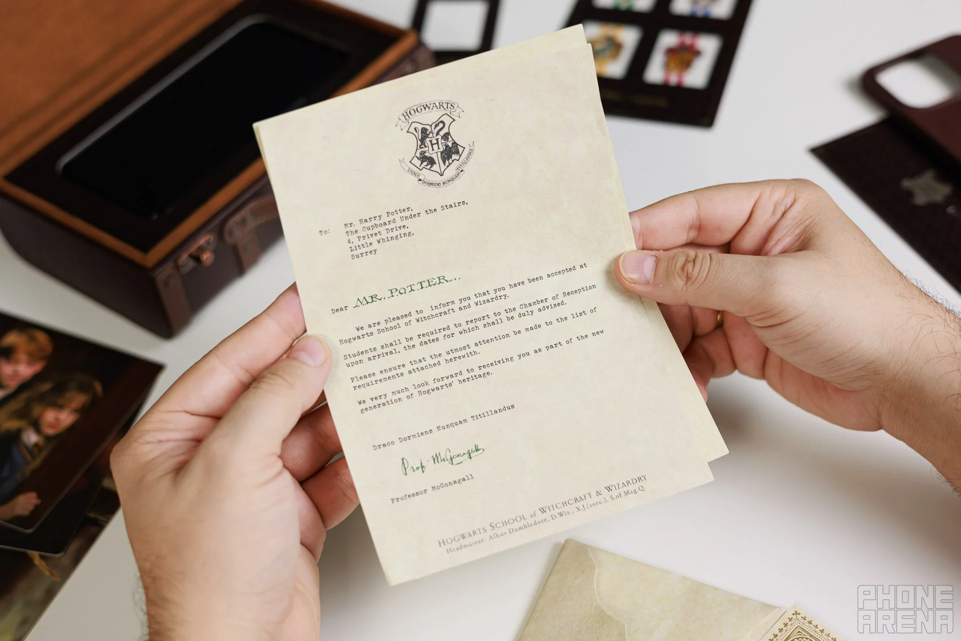 Обзор Realme 16 Pro Harry Potter Edition - лучший для поклонников Гарри Поттера картинка Смартфон Realme 16 Pro Harry Potter Edition | DGL.RU