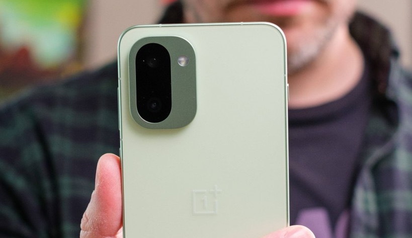 Смартфоны OnePlus 16R и Realme получат экраны на 185 Гц и батареи до 8700 мАч картинка Смартфон OnePlus 16R получит дисплей 185 Гц | DGL.RU