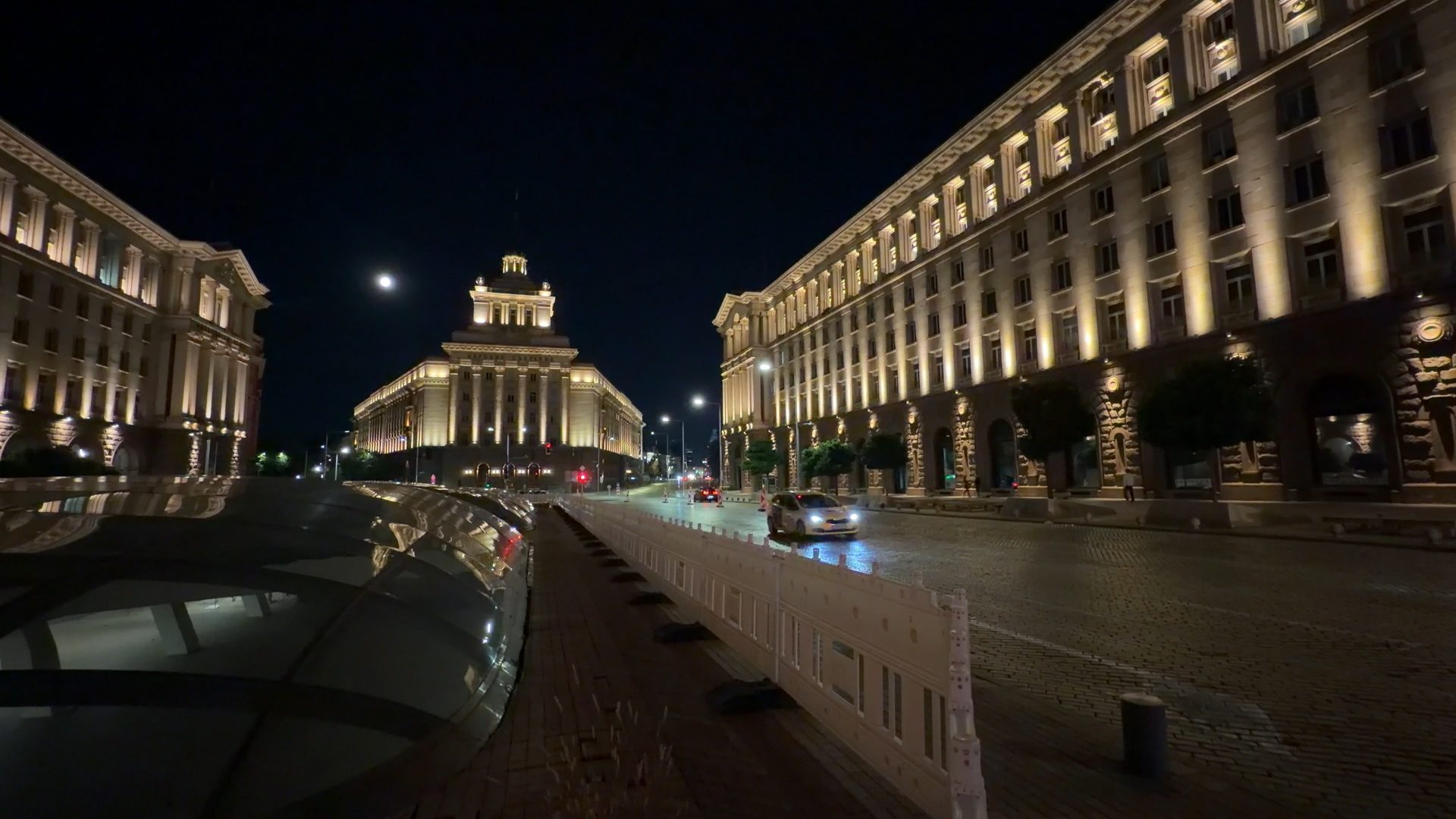 Сравнение Apple iPhone 18 Pro Max и iPhone 17 Pro Max: тесты дисплея, автономности и камер картинка Тест iPhone 18 Pro Max и iPhone 17 Pro Max | DGL.RU