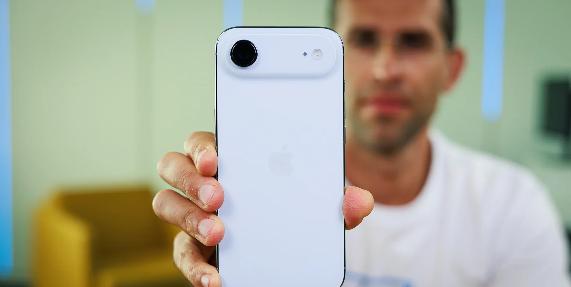 Стоимость ремонта складного iPhone Duo и график выпуска iPhone 18: главные новости Apple картинка Ремонт Apple iPhone Duo и график iPhone 18 | DGL.RU