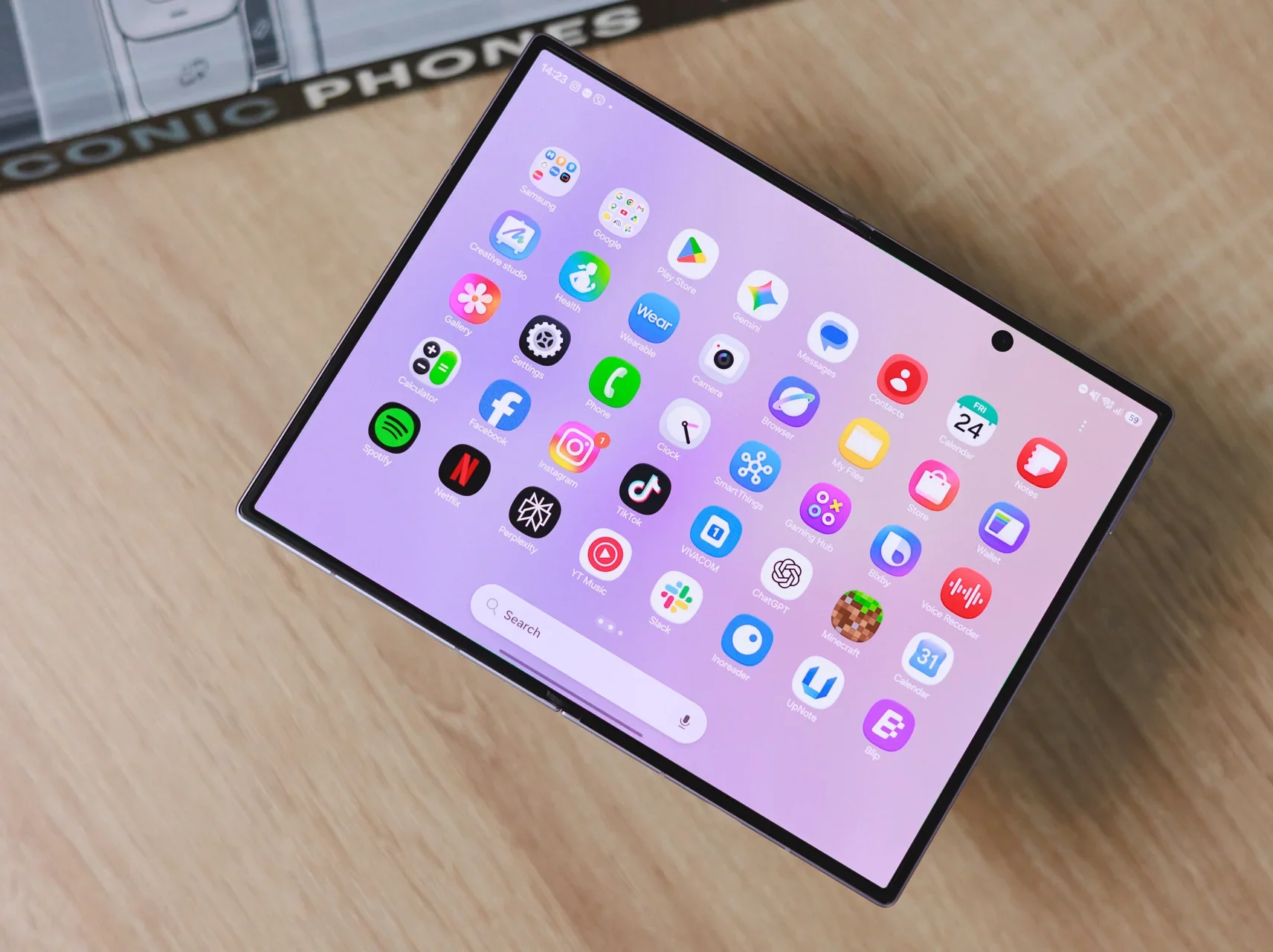 Стоимость ремонта складного iPhone Duo и график выпуска iPhone 18: главные новости Apple картинка Ремонт Apple iPhone Duo и график iPhone 18 | DGL.RU