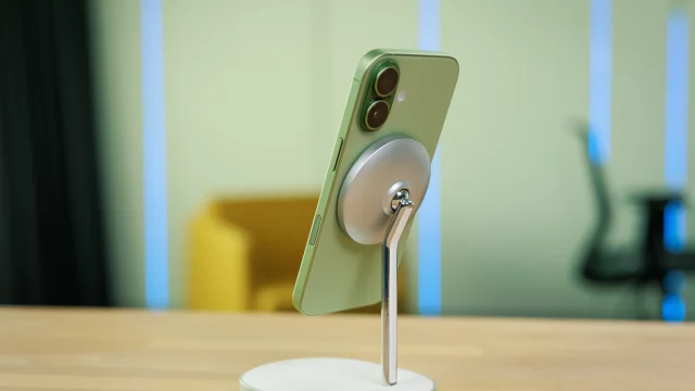 Утечка макета базового Apple iPhone 18 горизонтальный блок камер и внешние магниты MagSafe (1) Смартфон Apple iPhone 18: утечка макета камер | DGL.RU