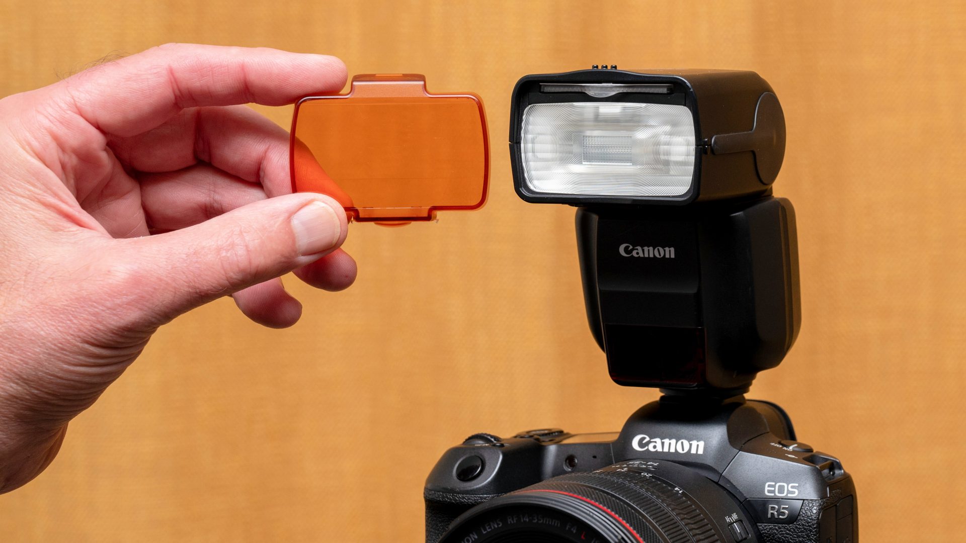 Лучшая вспышка Canon в 2026 году: какая Speedlite лучше картинка Вспышки Canon: модели Speedlite в 2026 году | DGL.RU