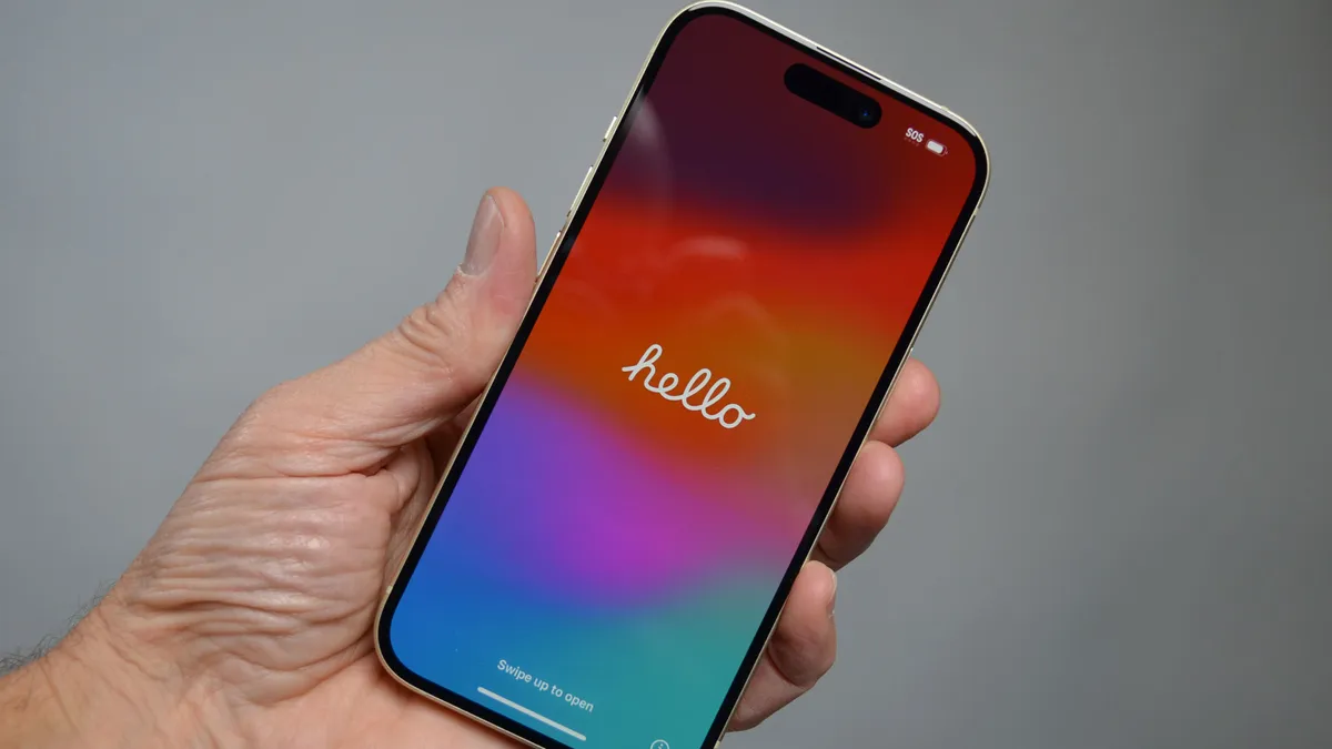 Смартфоны Apple iPhone 15 2023 года: прощание с Lightning, титан Grade 5 и USB-C картинка Смартфоны Apple iPhone 15 2023 года: прощание с Lightning, титан Grade 5 и USB-C фото