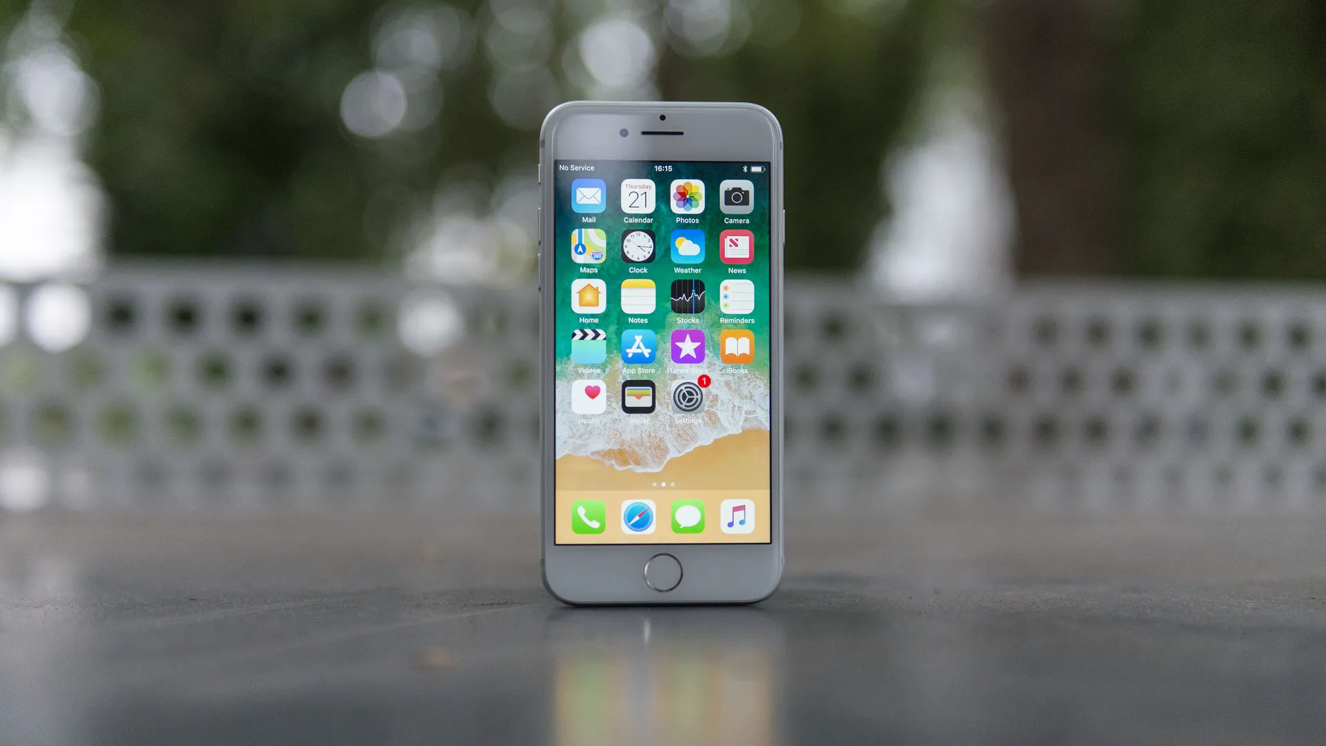 Смартфоны Apple iPhone X, 8 и 8 Plus 2017 года: стеклянная «восьмерка» и нейросети Apple